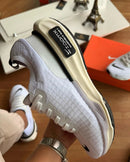 Tênis Masculino ZoomX Invencible Run Premium Branco