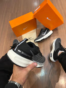 Tênis Masculino ZoomX Invencible Run Premium Preto e Cinza