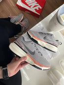 Tênis Feminino Zoomx 04 (2 Pares Cadarços) - Grafite e Rosê