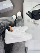 Tênis Feminino Nike Air force 1 Triple Premium Branco