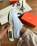 Tênis Masculino ZoomX Invencible Run Premium Branco